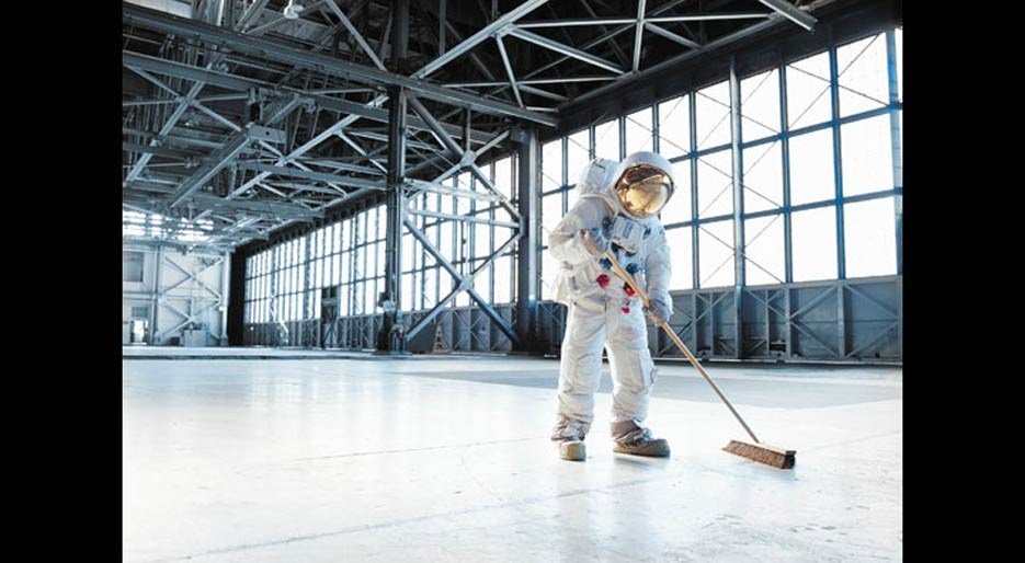 xl_12-HFREEMAN-Astronaut-sweeping-1